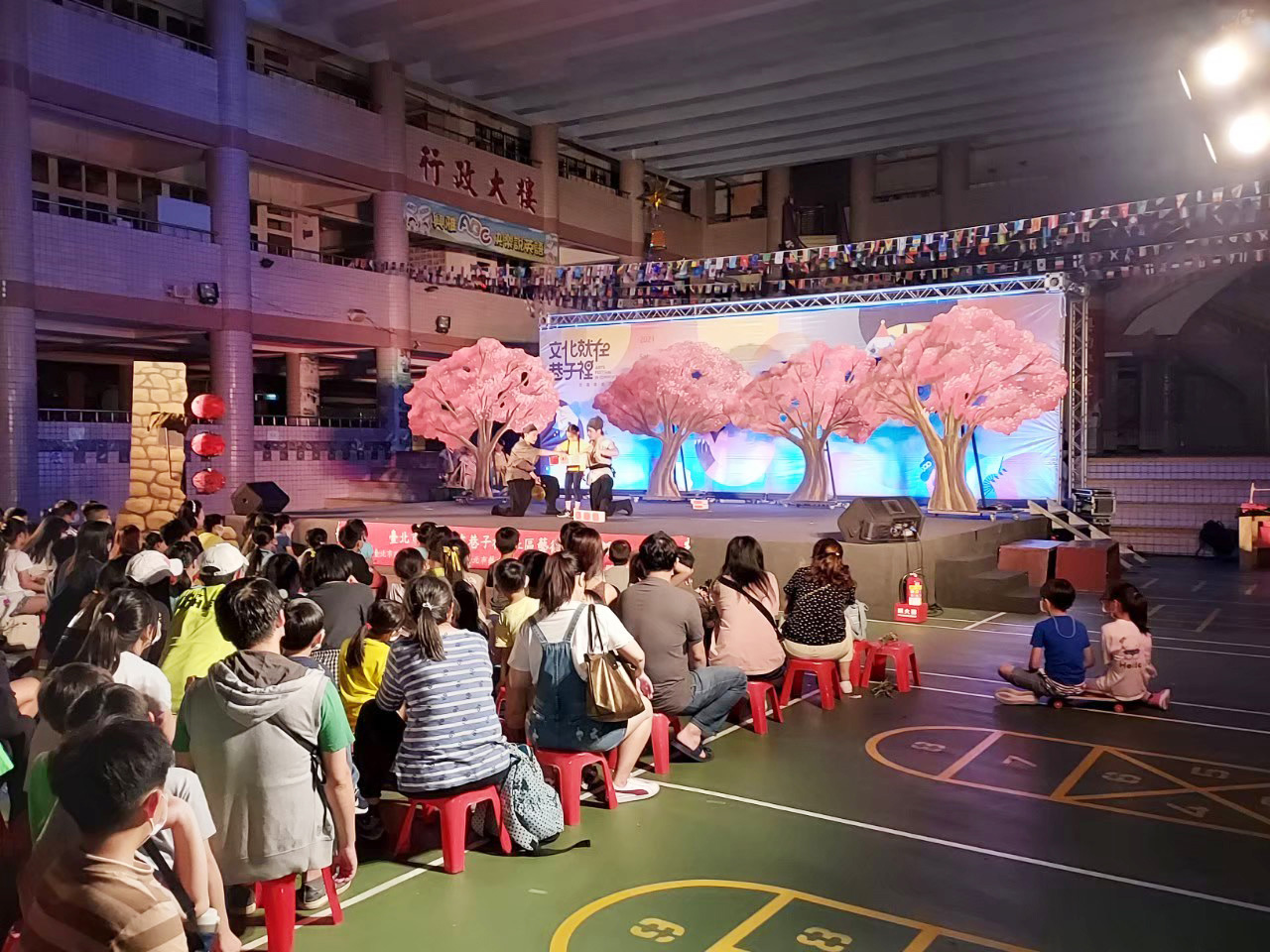 文化就在巷子裡 社區藝術巡禮